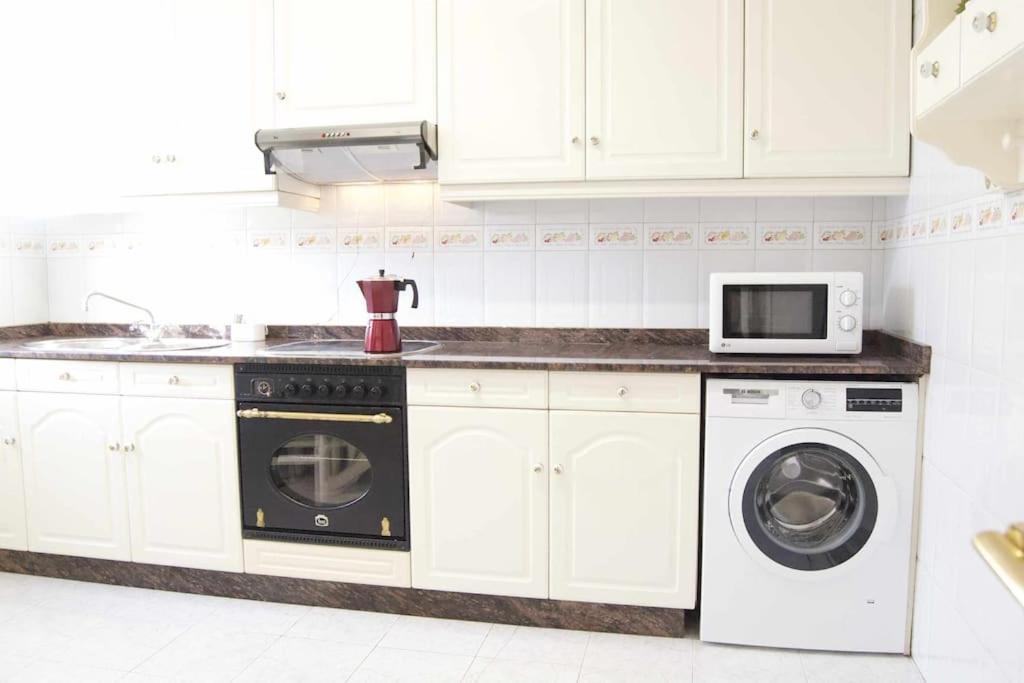 Apartamento Cuntis Ferrol Exteriör bild